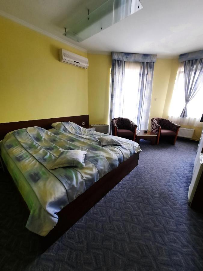 Motel Tiron Kakanj Εξωτερικό φωτογραφία